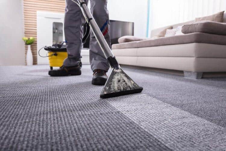 When is it Advisable to Seek Professional Help for Carpet Cleaning