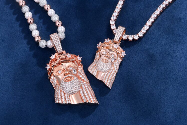 How to Pick Jewelry for Men That Lasts