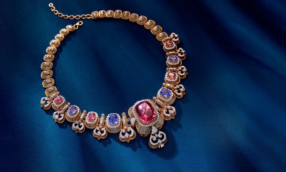 How to Choose the Right Gemstone Jewellery Set for Every Occasion