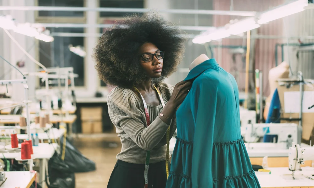 Important Factors Influencing Tailor Selection For Custom Clothing Needs